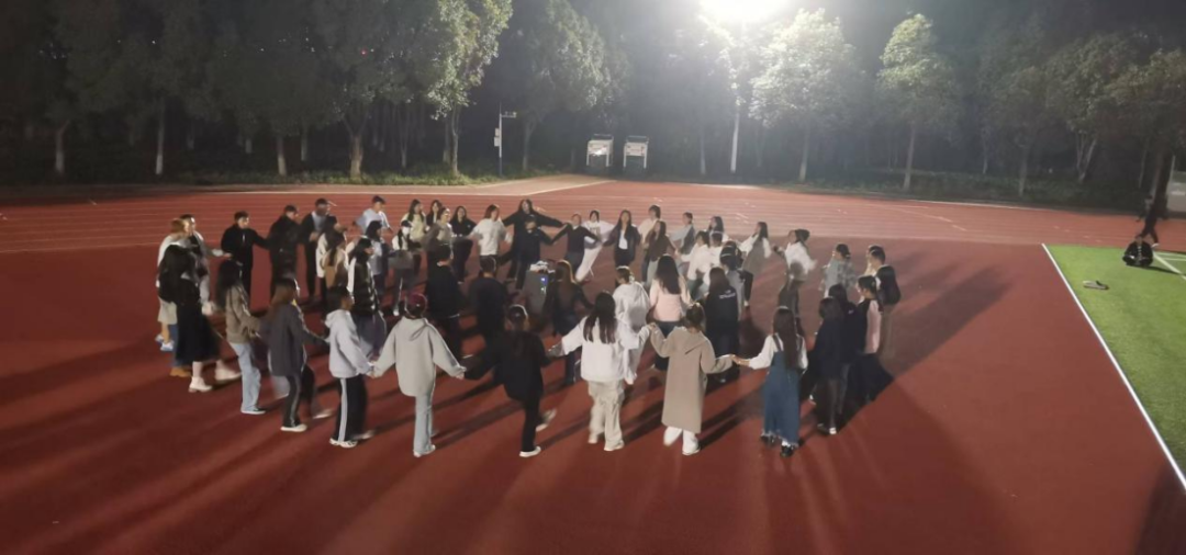 活力打跳,共筑青春记忆 | 财会金融学院学生先锋队开展团建活动 第 1 张 活力打跳,共筑青春记忆 | 财会金融学院学生先锋队开展团建活动 第 1 张