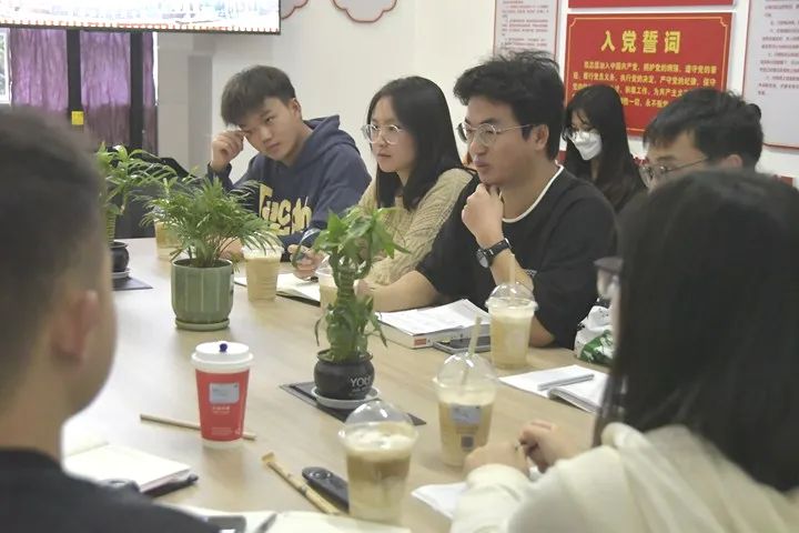 640.jpg 倾听心声答疑解惑:校领导与财会金融学院学生“面对面共话成长” 第 2 张