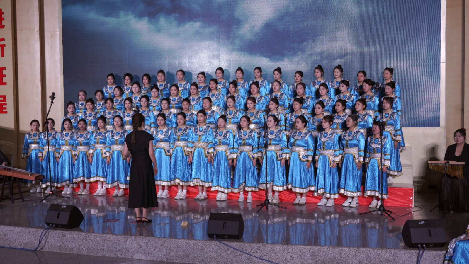 《敕勒歌》高职学院.jpg 《敕勒歌》高职学院.jpg