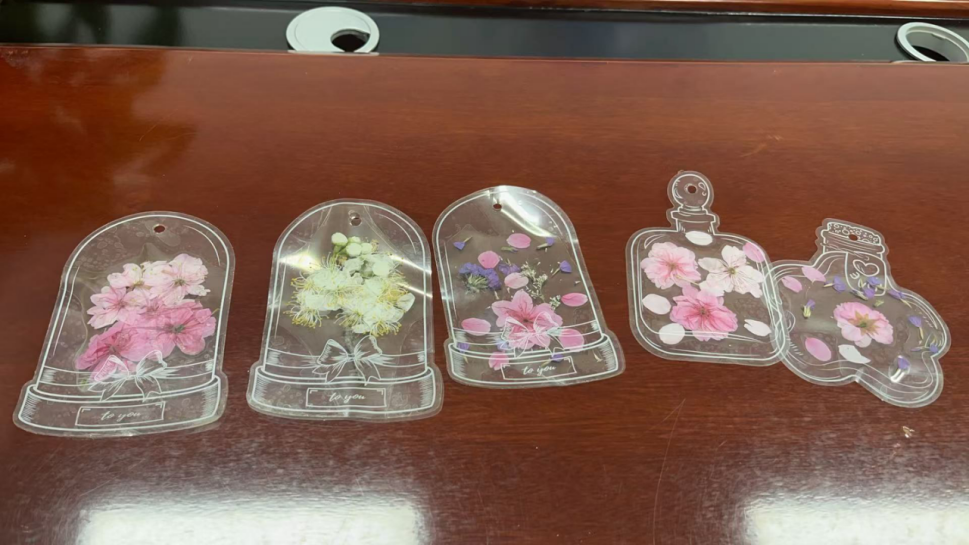 一站式学生社区 | 财会金融学院智慧社区开展“樱韵芳华,美好留存”压花书签制作 第 3 张 一站式学生社区 | 财会金融学院智慧社区开展“樱韵芳华,美好留存”压花书签制作 第 3 张