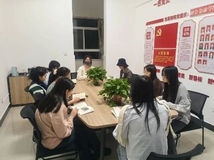 一站式学生社区 | 智慧社区举行“书香润心田,共享阅读乐”读书分享会 第 2 张 一站式学生社区 | 智慧社区举行“书香润心田,共享阅读乐”读书分享会 第 2 张