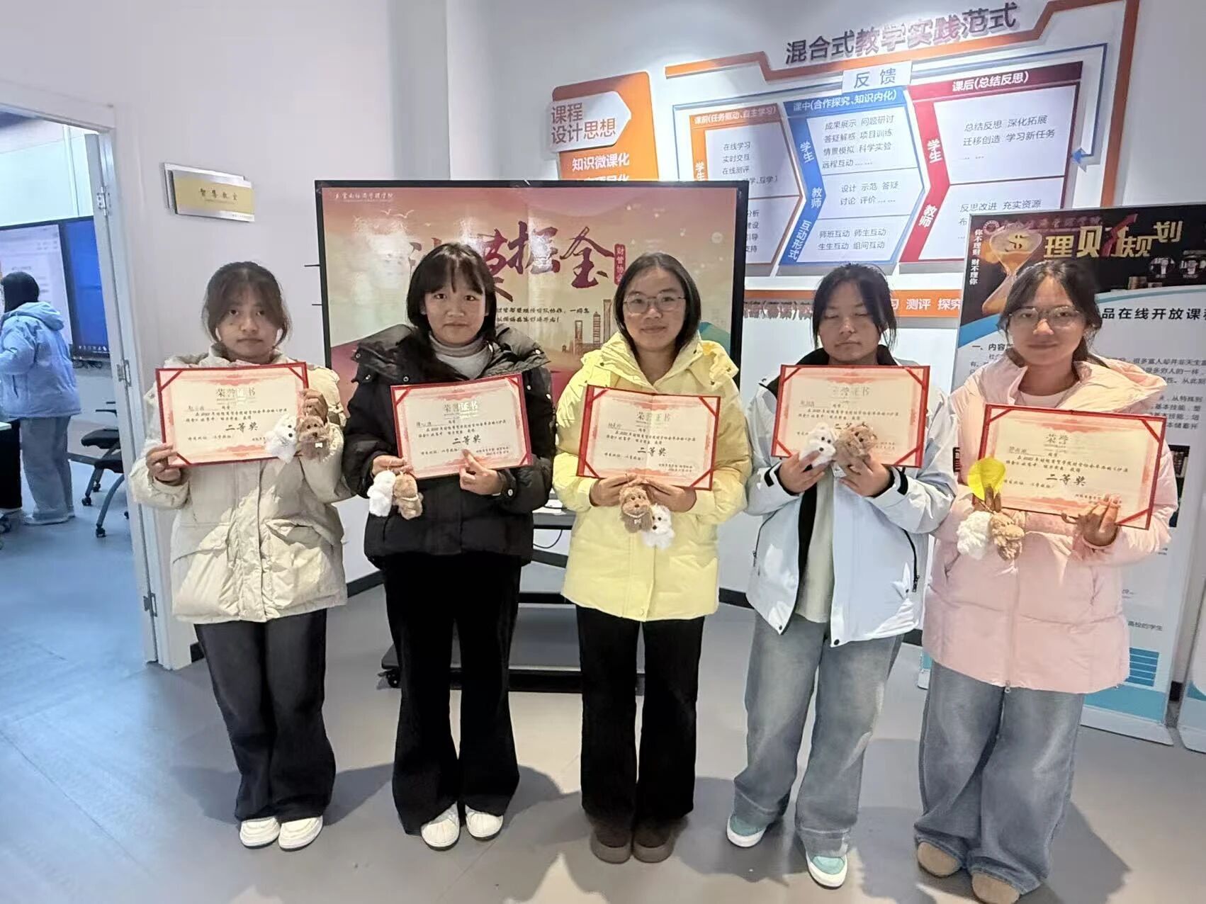 不止“赢金矿”！财管协会“沙漠掘金”落幕，一场让专业知识“活”起来的体验 第 10 张