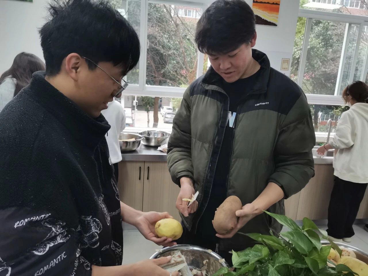一站式学生社区 | 荟”聚青春，共享“食”光：财会金融学院智慧社区美食汇活动来啦！ 第 8 张