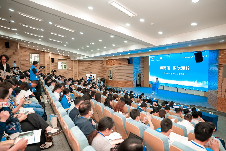 2026年民办高校毕业生就业工作现场会在云南经济管理学院举办 第 1 张 2026年民办高校毕业生就业工作现场会在云南经济管理学院举办 第 1 张