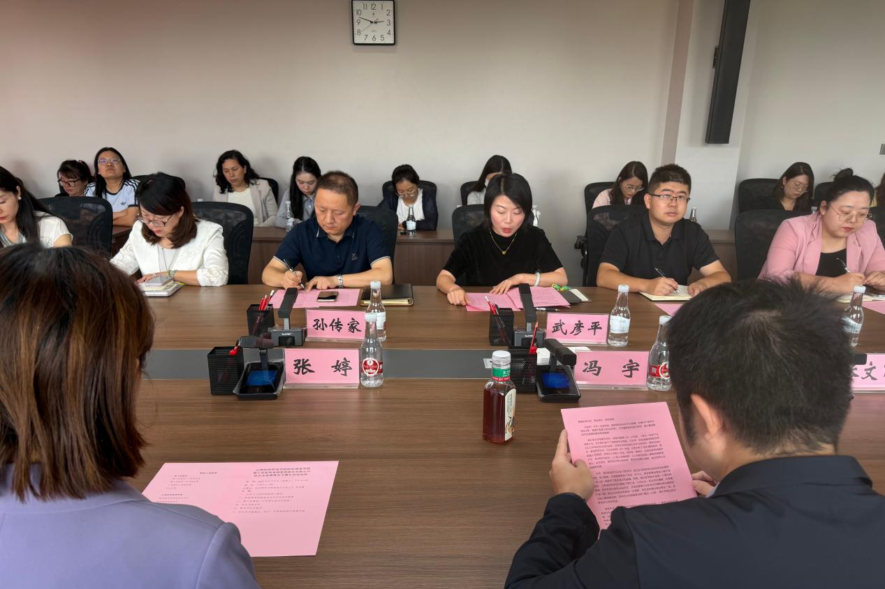 500强服务企业健之佳集团到云南经济管理学院进行教师节慰问交流 第 2 张 500强服务企业健之佳集团到云南经济管理学院进行教师节慰问交流 第 2 张