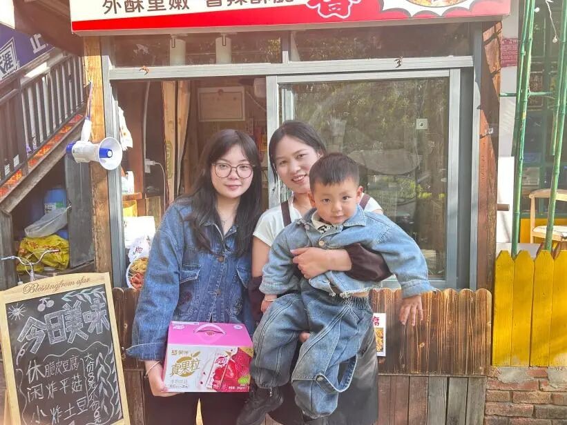 青春向光而行 善举温暖人心 | 何廷希:以少年之勇,绘经管最美底色 第 2 张 青春向光而行 善举温暖人心 | 何廷希:以少年之勇,绘经管最美底色 第 2 张