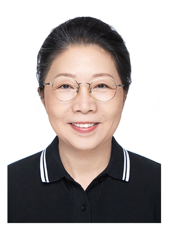 冯 雁